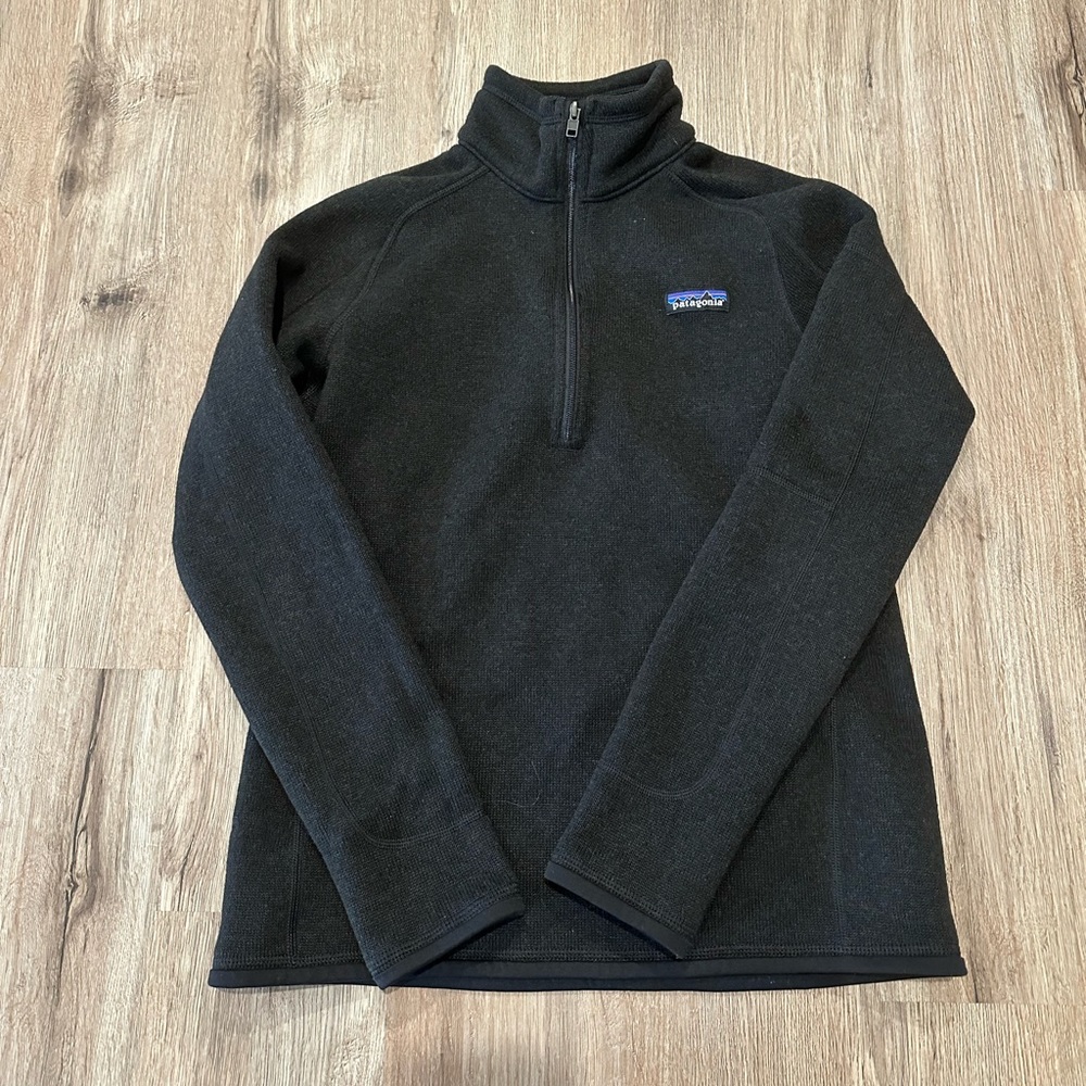 Women’s Patagonia pullover sweater